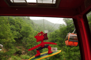 09SurferBobGreatWall_2